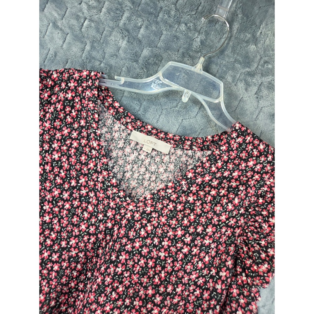 Loft Womens Red Floral V-Neck Blouse Puffed Ruched Shoulder Long Sleeve Top M
